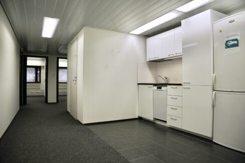 HET06849